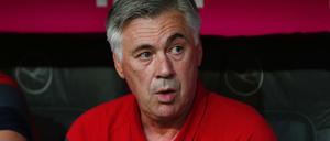 Der neue Bayern-Trainer Carlo Ancelotti twitterte seine Bestürzung.