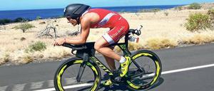 125 Kilometer Laufen, 540 Kilometer Radfahren und zwölf Kilometer Schwimmen: der Triple-Ultra-Triathlon.