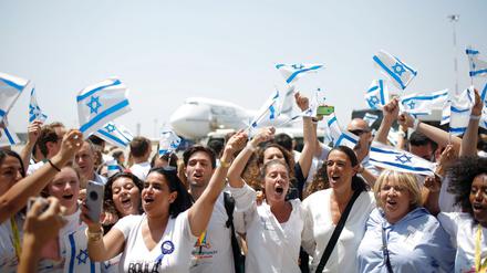 Sehnsuchtsort: Französische Juden kommen in Israel an.