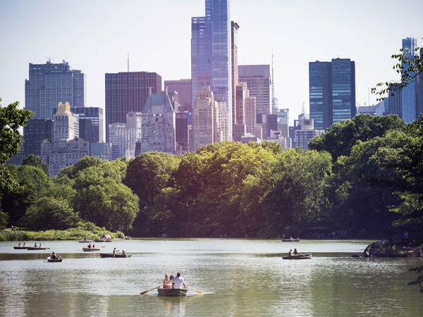 Romantischer geht's nicht: Rudern im Central Park.