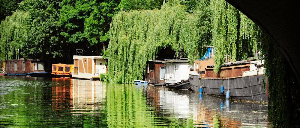 Hausboote am Landwehrkanal am Tiergarten: Wald? Verkehrsfläche? Siedlungsfläche? Gewässer? Die Statistiker wissen es - hoffentlich