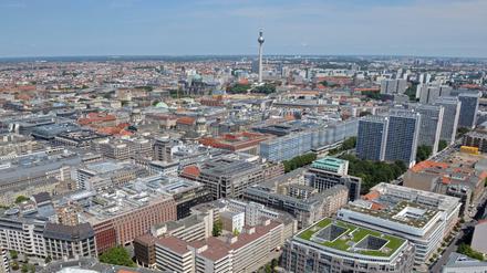 Blick auf das Berliner Stadtzentrum mit dem Fernsehturm. 