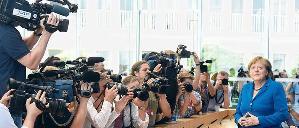 Aus dem Stegreif und unter Vorbehalt. Neun Punkte hat die Kanzlerin ausgemacht, bei denen nach den Attentaten ihrer Einschätzung zufolge Handlungsbedarf besteht. 
