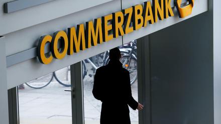 Die Commerzbank-Kunden sollen künftig mehr Gebühren zahlen. 