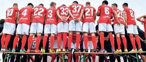 Wiiieeder Dritte Liga. Rot Weiß Erfurt ist auch zur neuen Saison dabei. 