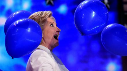 Hillary Clinton bewirbt sich als erste Frau um den Einzug ins Weiße Haus 