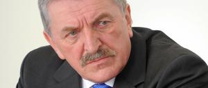 Gewählter Bürgermeister mit Hausverbot im Rathaus: Klaus-Dieter Hübner, hier beim Korruptionsprozess gegen ihn 2014.