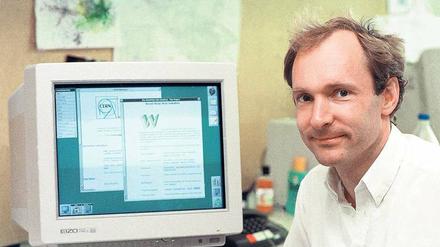 Revolutionär. Tim Berners-Lee 1994 an seinem Arbeitsplatz im CERN.