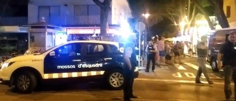 Polizei an der Costa Brava nach einem Flashmob.