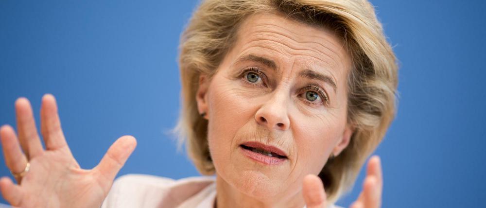 Bundesverteidigungsministerin Ursula von der Leyen (CDU)