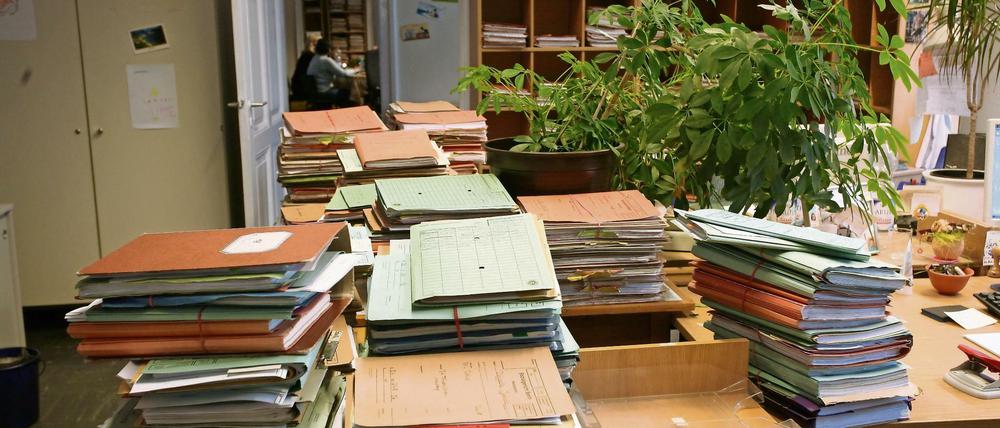 Akten von Hartz4-Empfängern im Sozialgericht, Invalidenstr. 52 in Berlin-Mitte.