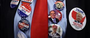Buttons für Trump.