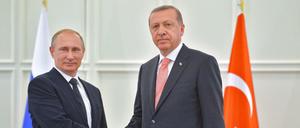 Wladimir Putin und Recep Tayyip Erdogan auf einem Archivbild von 2013.