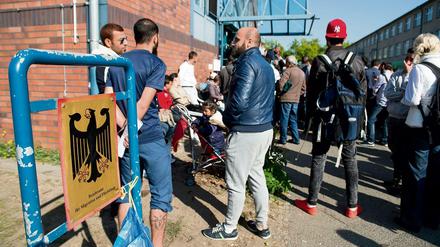 In diesem Jahr sind dem Bamf zufolge bisher 240.000 Flüchtlinge nach Deutschland gekommen.