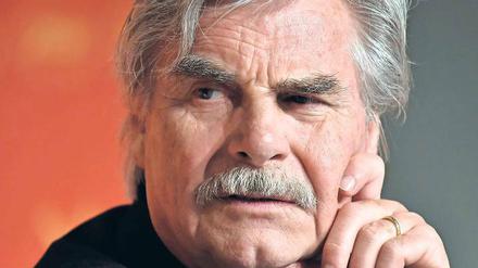 Fesch wie immer. Peter Simonischek