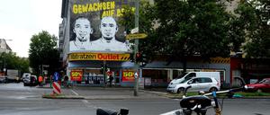 Die Badstraße - auch bekannt für das Wandgemälde mit den Boateng-Brüdern.