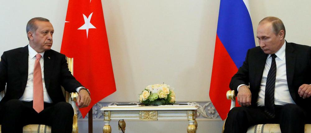 Recep Tayyip Erdogan (links) und Wladimir Putin beim Treffen in St. Petersburg.