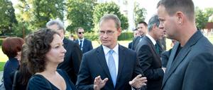 Drei der Spitzenkandidaten der Parteien in Berlin: Ramona Pop (l-r, Fraktionsvorsitzende der Grünen im Abgeordnetenhaus), der Regierende Bürgermeister Michael Müller (SPD) und Berliner Linken-Chef Klaus Lederer.