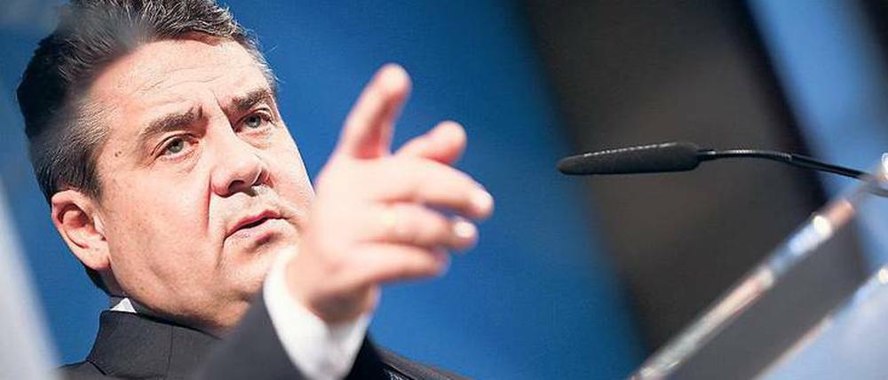 Den Weg zur Fusion hat der Bundeswirtschaftsminister freigemacht und damit gegen Kartellamt und Monopolkommission entschieden. Doch dann kam das Oberlandesgericht Düsseldorf. Wie es weitergeht, entscheiden die Bundesrichter erst in Monaten. 