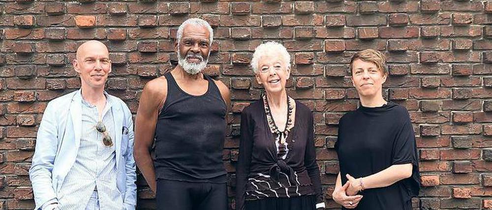 Christophe Wavelet, Gus Solomon jr., Valda Setterfield und Eszter Salamon (von links).