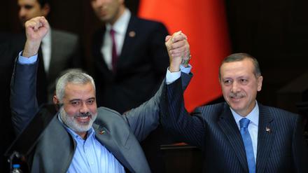 Alte Freunde: Präsident Recep Tayyip Erdogan und der Hamas-Terrorist Ismail Haniyeh.
