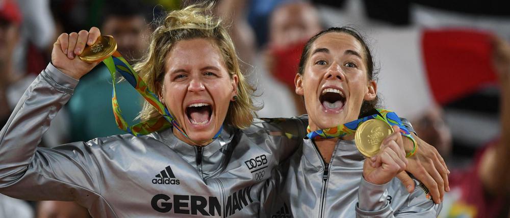 Unschlagbar: Kira Walkenhorst und Laura Ludwig sind in Rio klar das stärkste Beachvolleyball-Duo. 