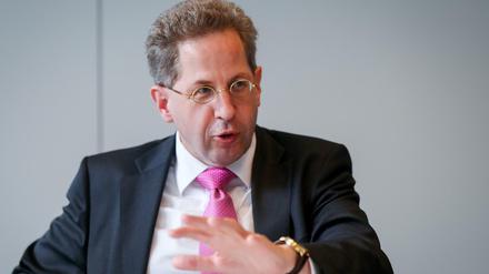 Der Präsident des Bundesamtes für Verfassungsschutz, Hans-Georg Maaßen, hat Betreiber von Flüchtlingsheimen bereits sensibilisiert und informiert.