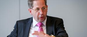 Der Präsident des Bundesamtes für Verfassungsschutz, Hans-Georg Maaßen, hat Betreiber von Flüchtlingsheimen bereits sensibilisiert und informiert.
