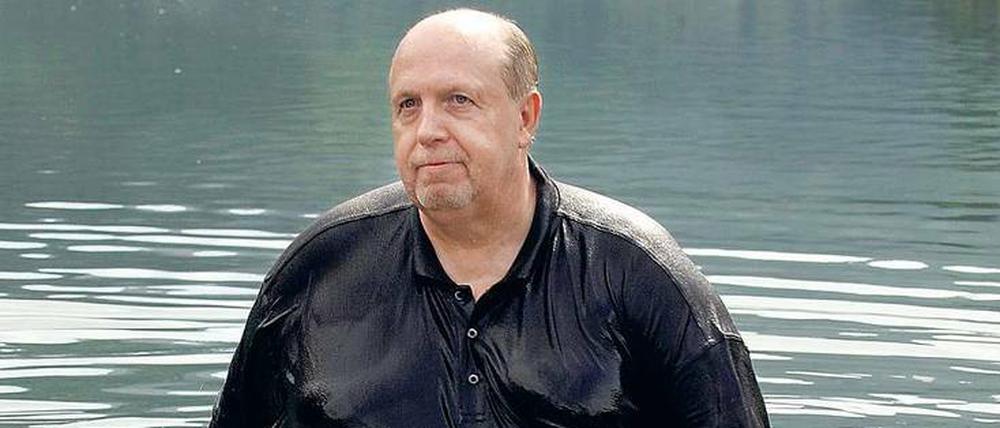 Er ist wieder da. Calmund, hier bei einem Werbedreh, redet als Berater mit.
