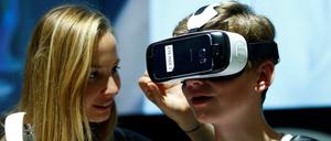 Mehrere hunderttausend zumeist junge Fans von Computer- und Videospielen nach Köln pilgern.