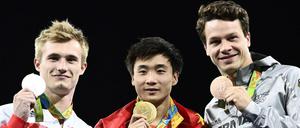 Neuland: Endlich einmal steht Patrick Hausding (r.) nach einem großen internationalen Wettkampf auf dem Podium. 