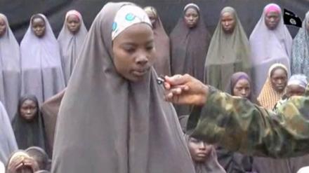Ein Bild von dem Video, das die Islamisten am Sonntag im Internet veröffentlichten.