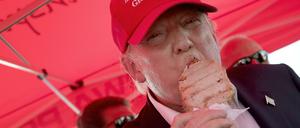 Zum Geheimnis seiner guten Gesundheit sagt Donald Trump: "Ich esse einfach, was ich will."
