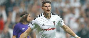 Im Anflug. Mario Gomez steht vor einer Rückkehr in die Bundesliga.