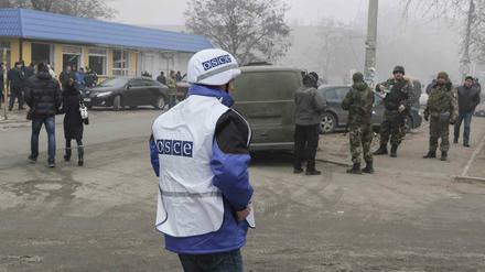 Einsatz auch am Kotti? Vielleicht wird dieser OSCE-Mitarbeiter aus der Ukraine bald versetzt.