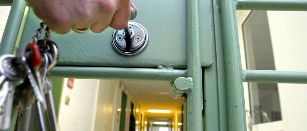 Der 38-Jährige wurde zu lebenslanger Haft verurteilt. (Symbolbild)