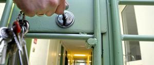 Der 38-Jährige wurde zu lebenslanger Haft verurteilt. (Symbolbild)