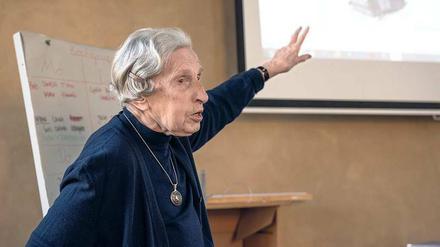 Wer etwas weiß, soll es weitergeben. Ilse, 94, Kulturgeschichtlerin.