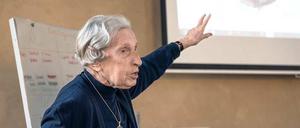 Wer etwas weiß, soll es weitergeben. Ilse, 94, Kulturgeschichtlerin.