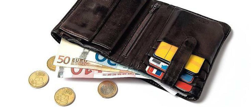 Die Banken haben lange mit dem Gratis-Konto beworben - doch das ist längst nicht mehr kostenlos.