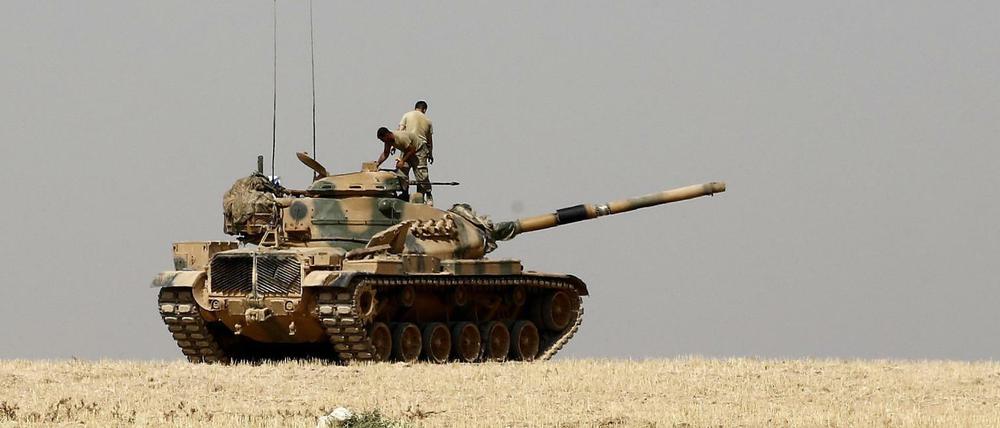 Ein türkischer Panzer im türkisch-syrischen Grenzgebiet.