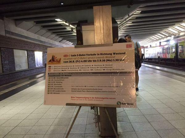 Infotafel am Bahnhof Gesundbrunnen.