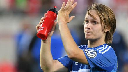 Hamburgs Alen Halilovic sieht Lionel Messi nicht unähnlich.