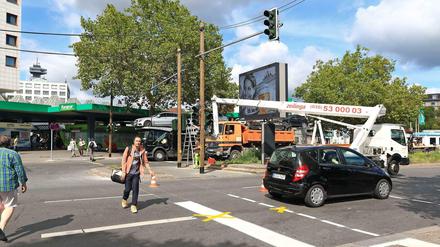 Die neue Fußgängerampel am Messedamm an dem Übergang zum ZOB. 