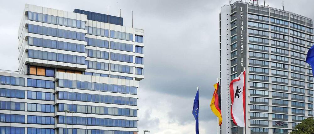 Das Gebäude am Ernst-Reuter-Platz 6 (li.) soll einem Neubau weichen, der so hoch werden könnte wie das Telefunken-Haus (80 Meter).