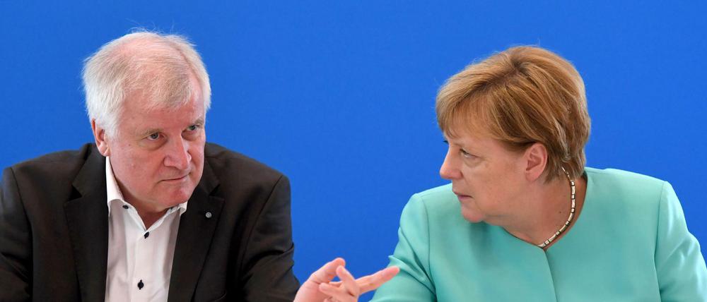 Horst Seehofer und Angela Merkel.