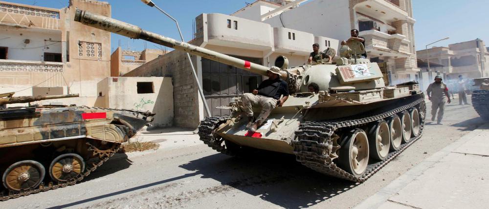 Libysche Truppen in Sirte. 