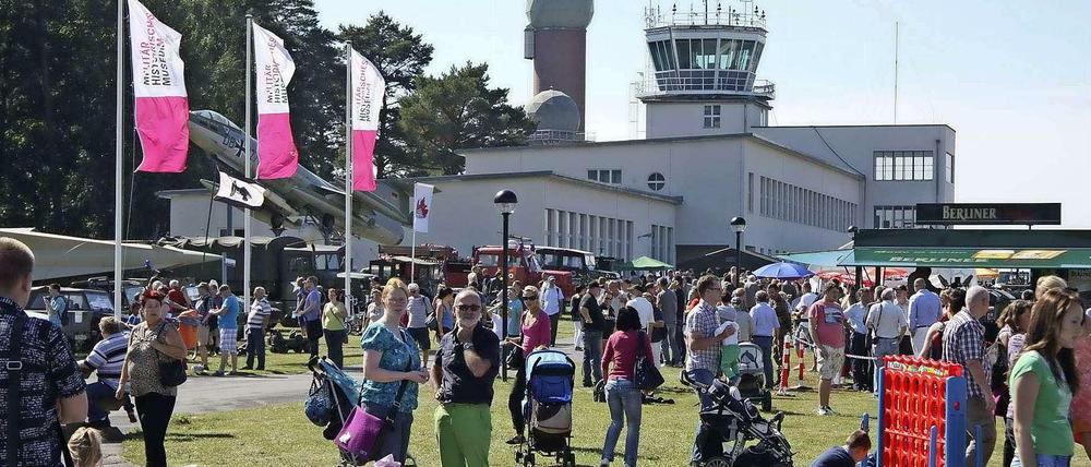 Das Flugplatzfest bietet alljährlich Attraktionen für Jung und Alt.