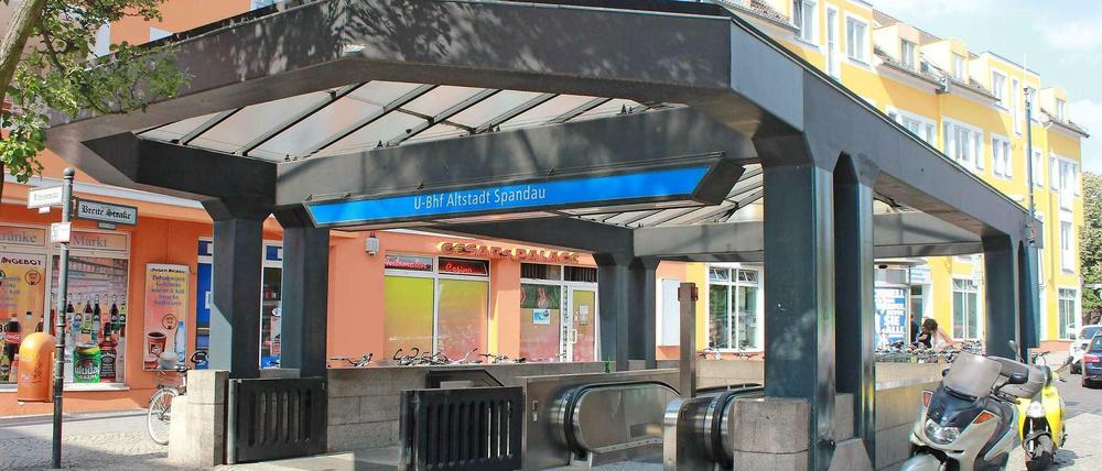 Der Bahnhof Altstadt Spandau wird erst 2018 umgebaut.