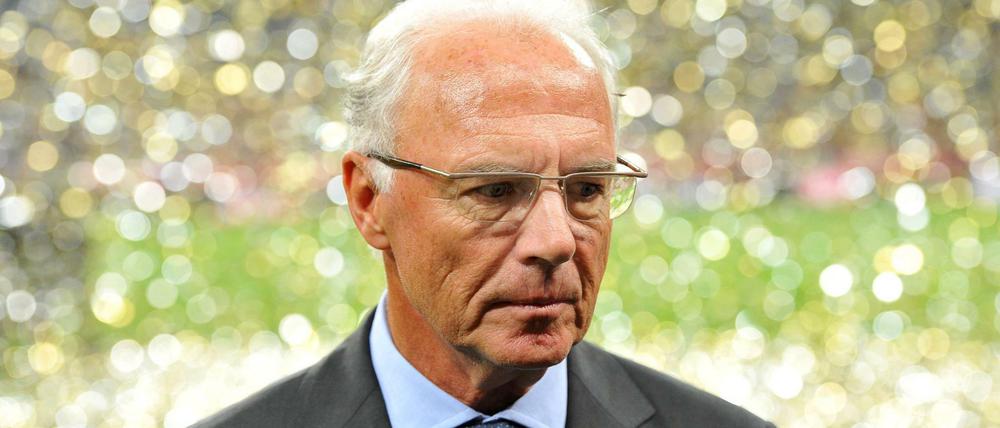 Die Schweizer Staatsanwälte ermitteln gegen Franz Beckenbauer wegen des Verdachts auf Untreue und Geldwäsche.